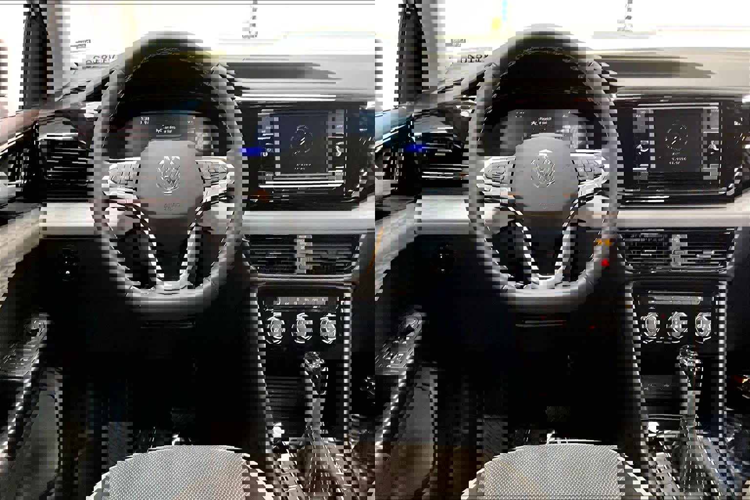 Used 2023 Volkswagen Taos S w/ Driver Assistance Package image 8