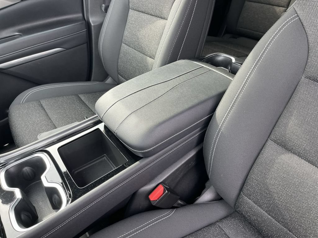 Used 2025 Chevrolet Traverse LT FWD image 20