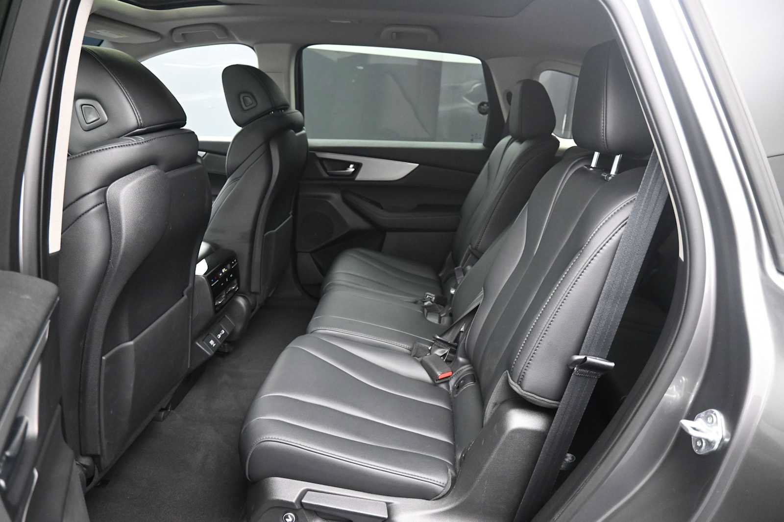Used 2024 Acura MDX SH-AWD image 23