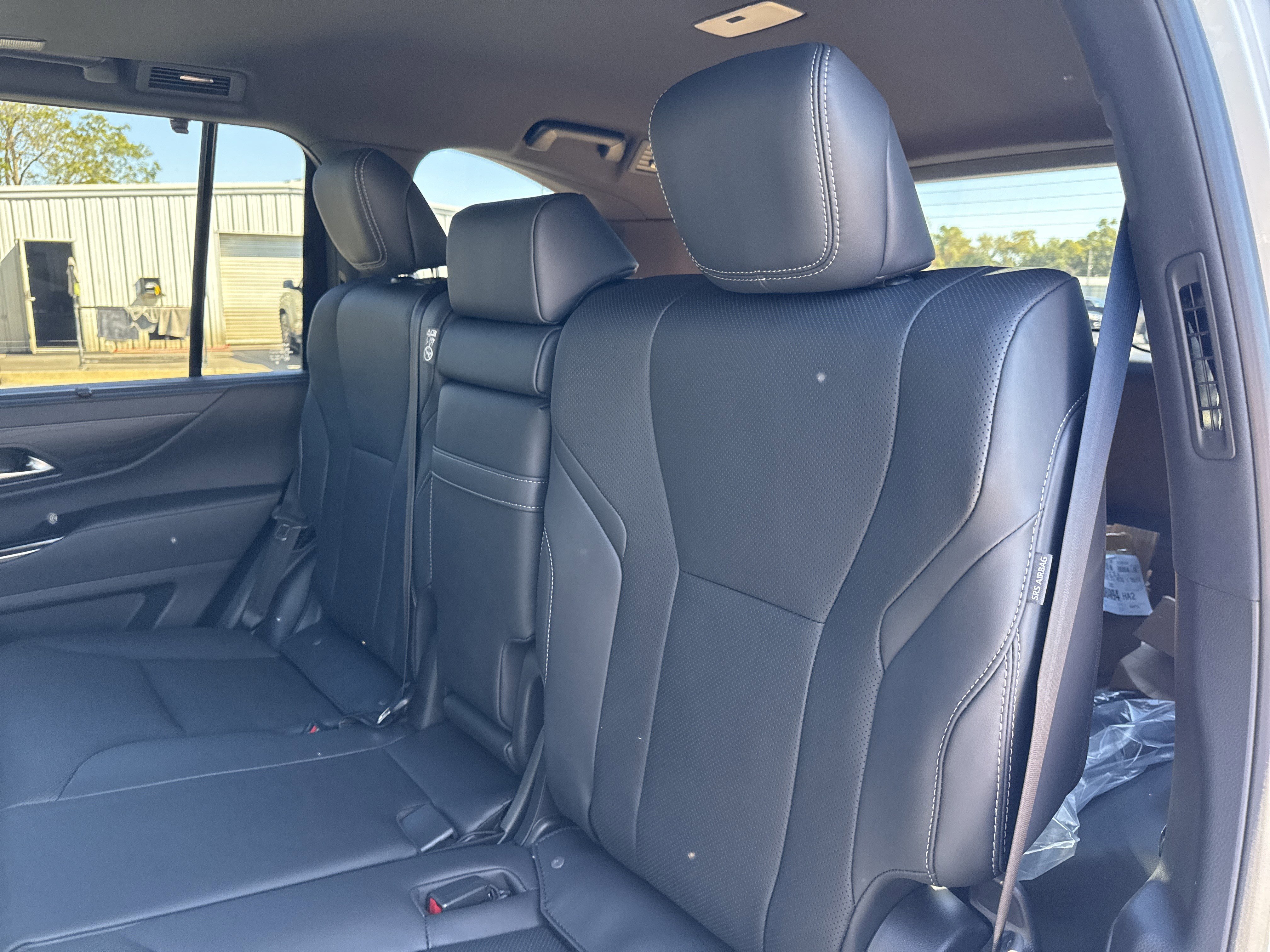 Used 2025 Lexus LX 600 4WD w/ Interior Upgrade Package image 25