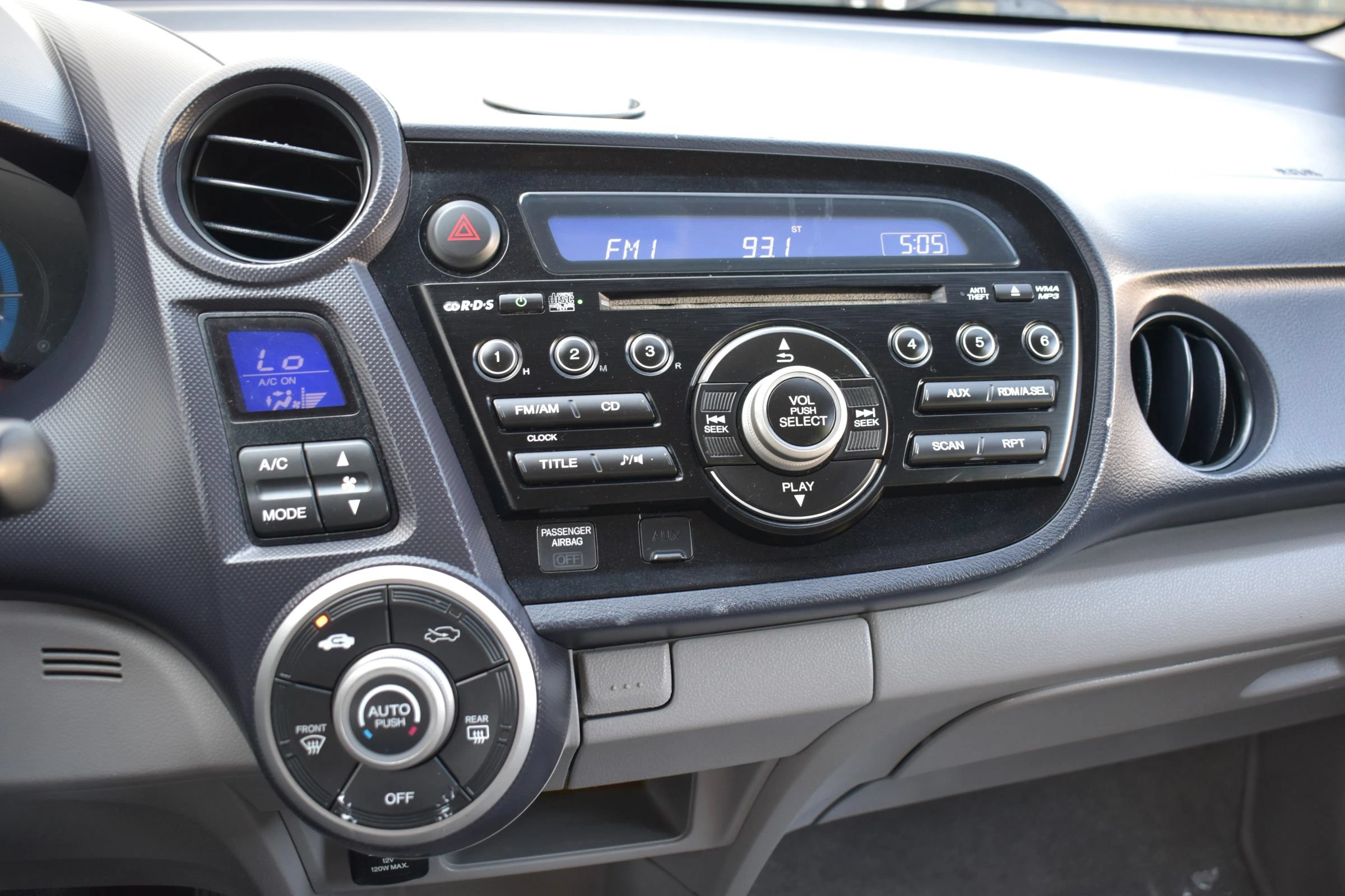 Used 2010 Honda Insight LX image 18