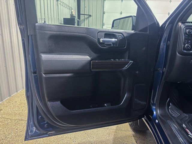 Used 2021 Chevrolet Silverado 1500 LT Trail Boss w/ Bed Protection Package image 11