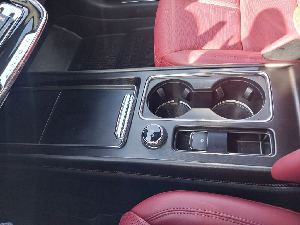 Used 2025 Lincoln Corsair Grand Touring w/ Equipment Group 301A image 14