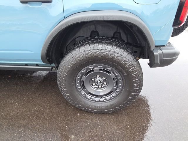 Used 2023 Ford Bronco Everglades image 14