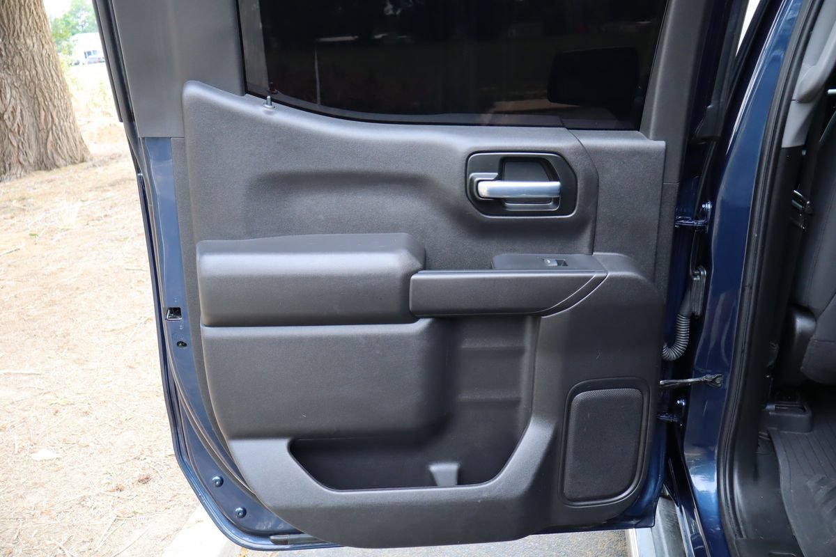 Used 2022 Chevrolet Silverado 1500 Custom AWD/4WD image 24