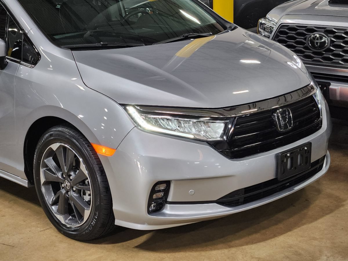 Used 2023 Honda Odyssey Elite image 13