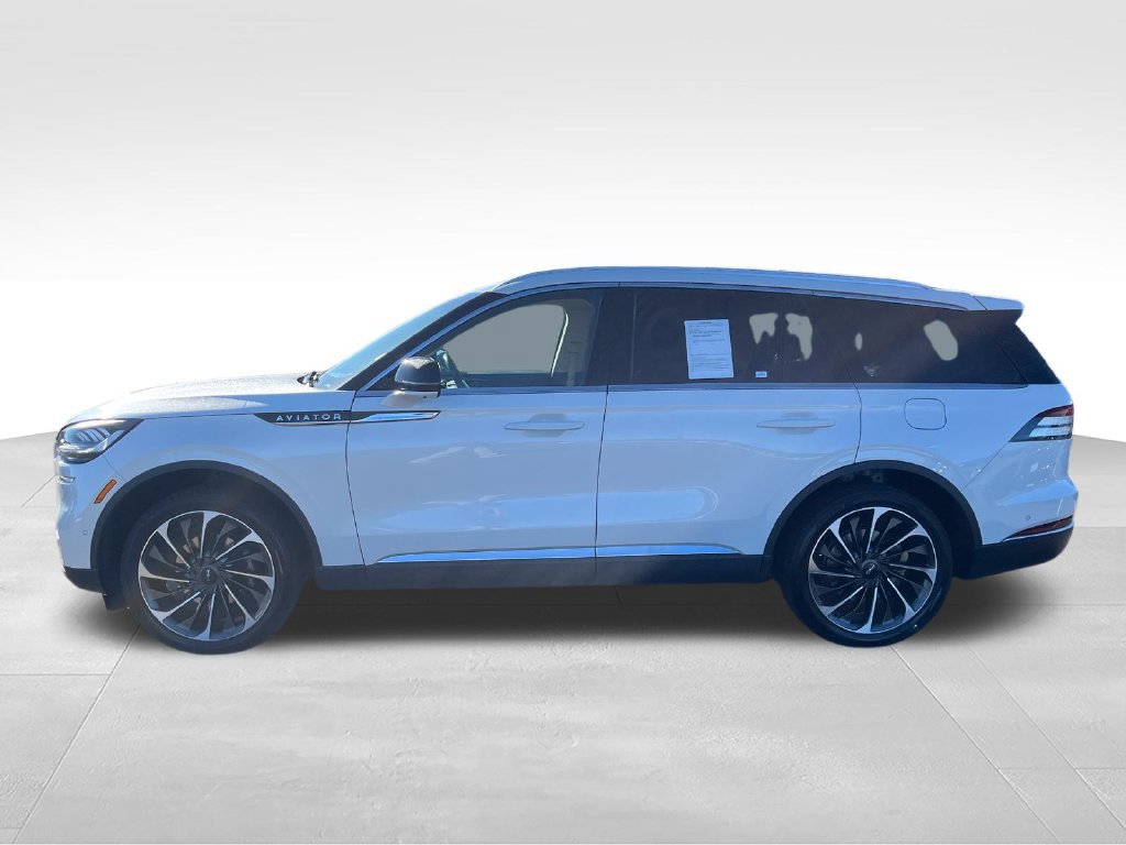 Used 2023 Lincoln Aviator Reserve w/ Equipment Group 201A AWD/4WD image 2