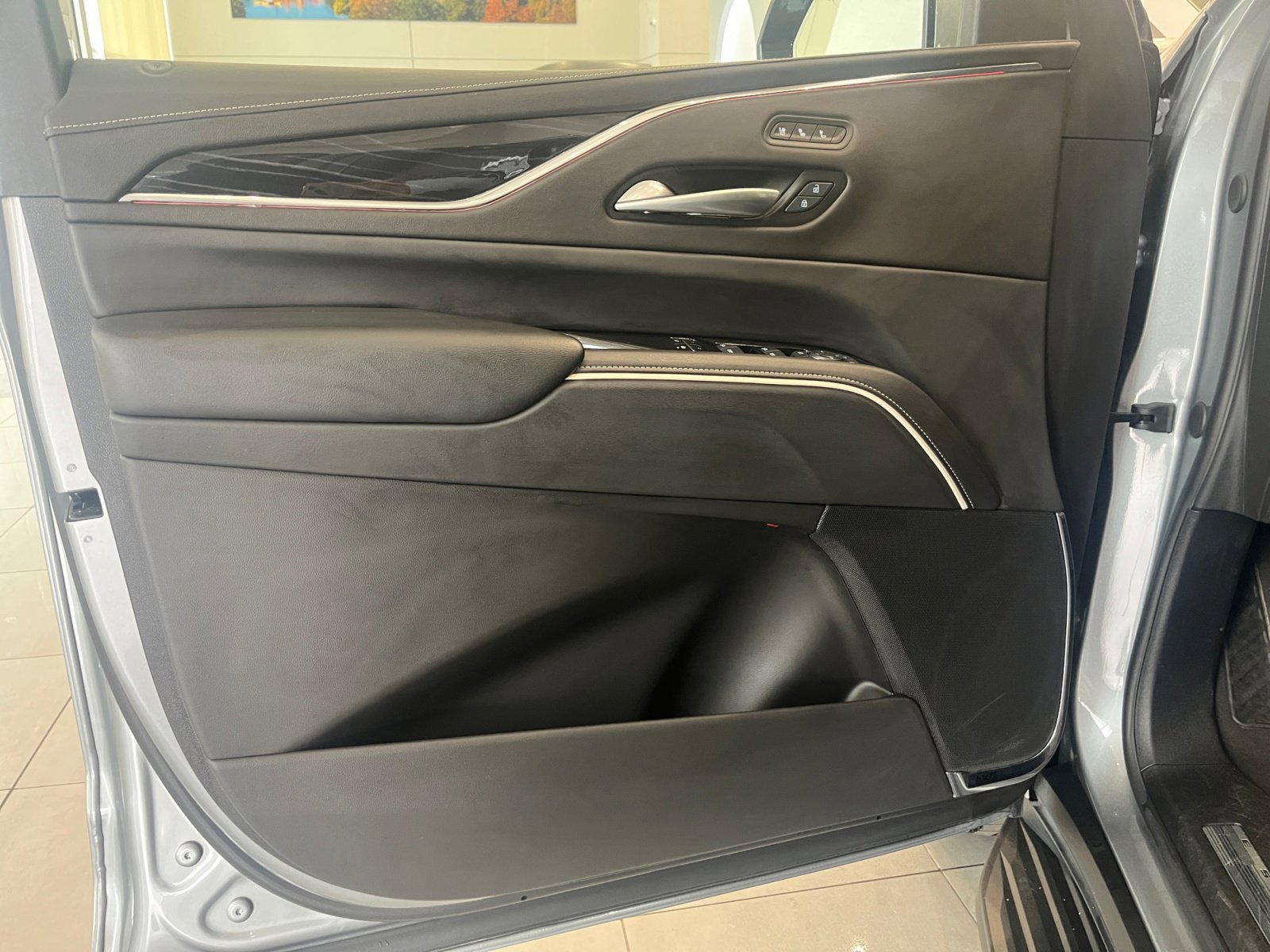 Used 2024 Cadillac Escalade ESV Sport image 15