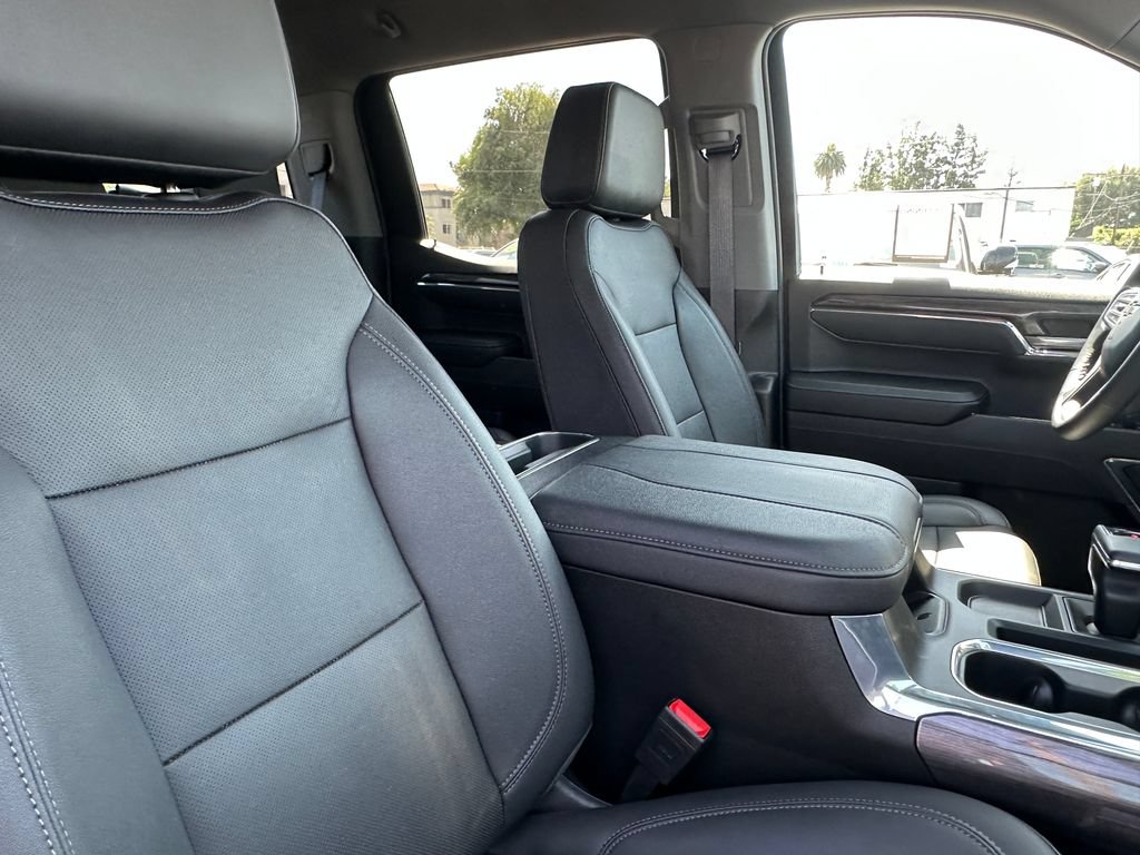 Used 2024 Chevrolet Silverado 1500 LTZ AWD/4WD image 18