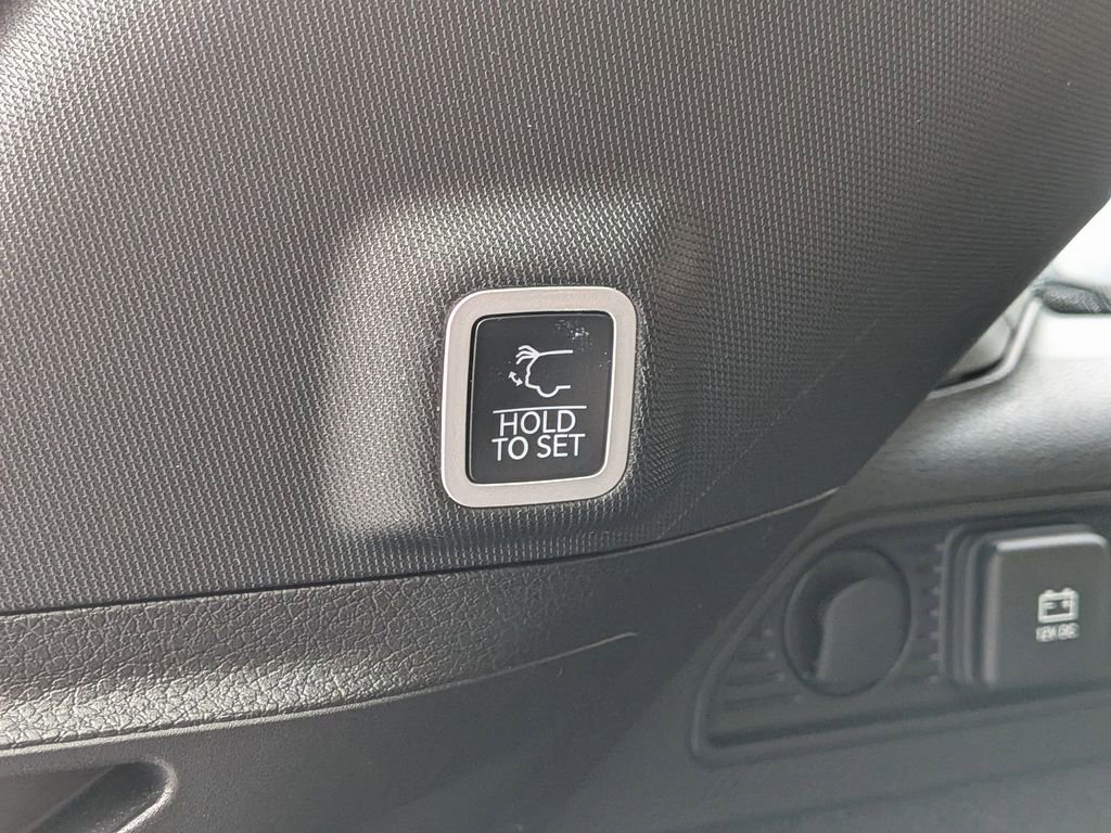 Certified 2023 Jeep Grand Cherokee Summit w/ Adv Protech Group IV AWD/4WD image 7