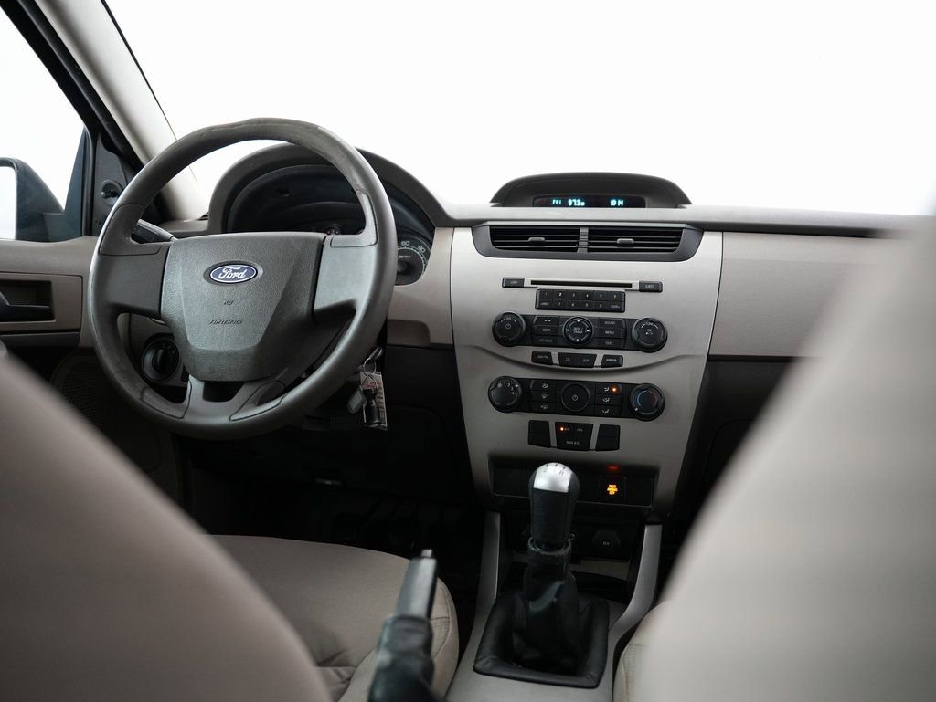 Used 2009 Ford Focus S FWD image 10