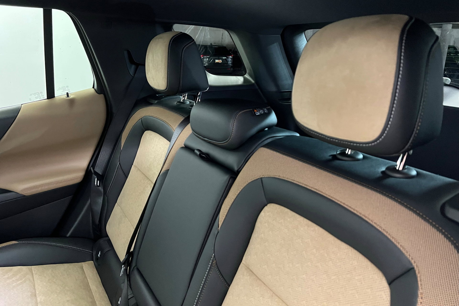 New 2026 Chevrolet Equinox ACTIV w/ Convenience Package III image 21