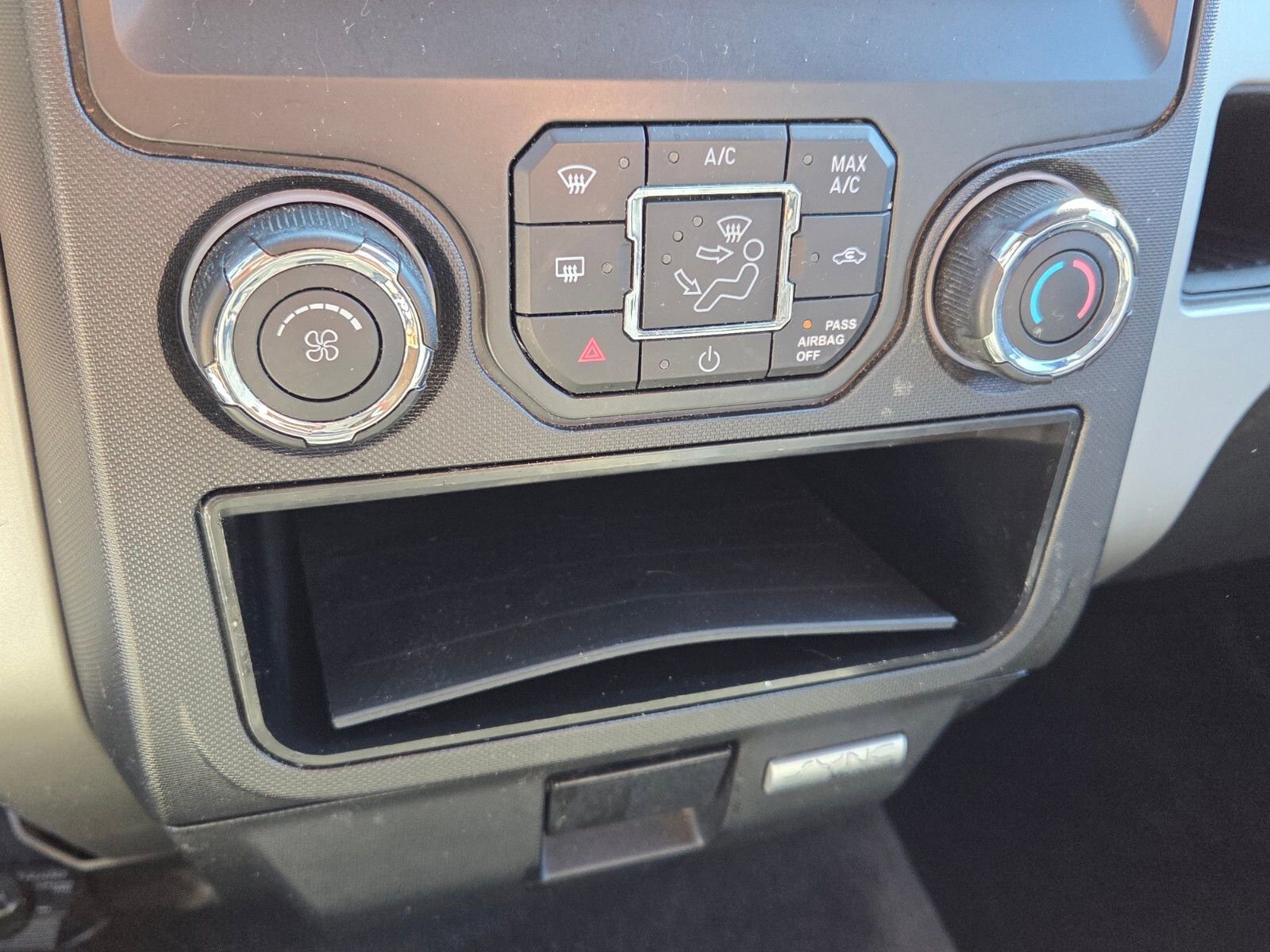 Used 2013 Ford F150 XLT w/ Luxury Equipment Group image 20