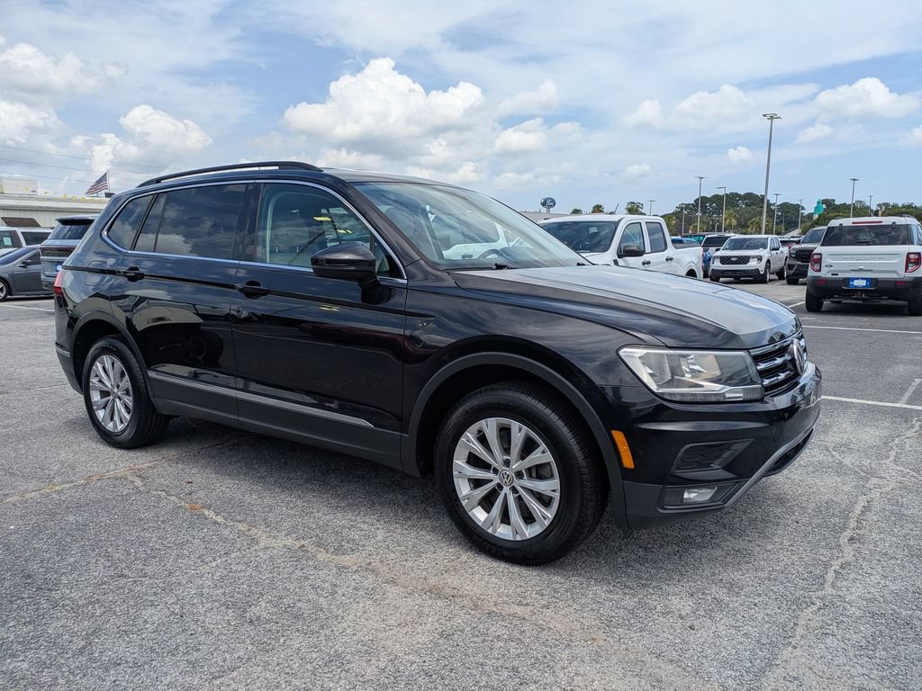 Used 2018 Volkswagen Tiguan SE FWD image 2