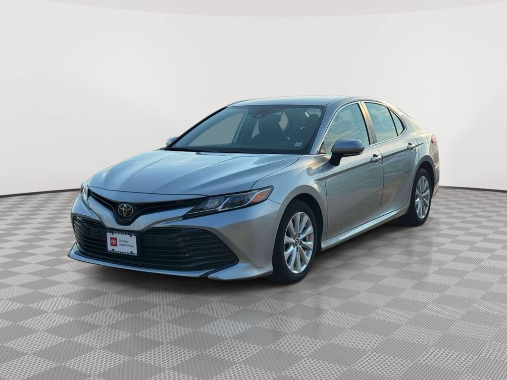 Used 2019 Toyota Camry LE w/ Convenience Package FWD image 3