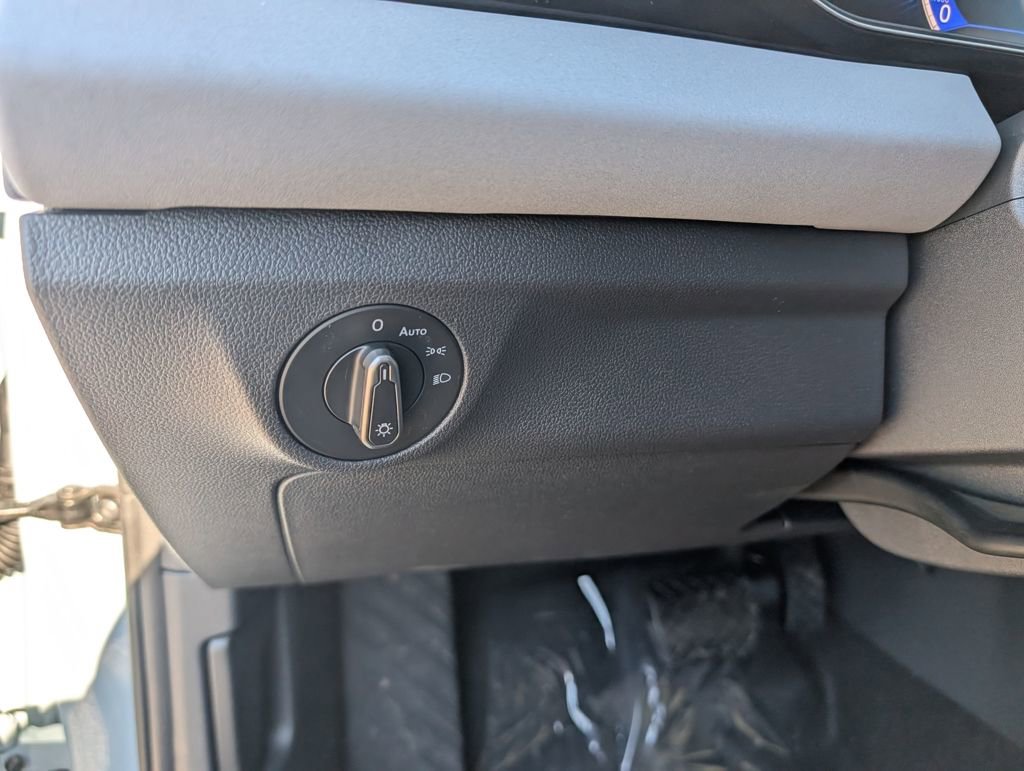 New 2026 Volkswagen Jetta SE image 18