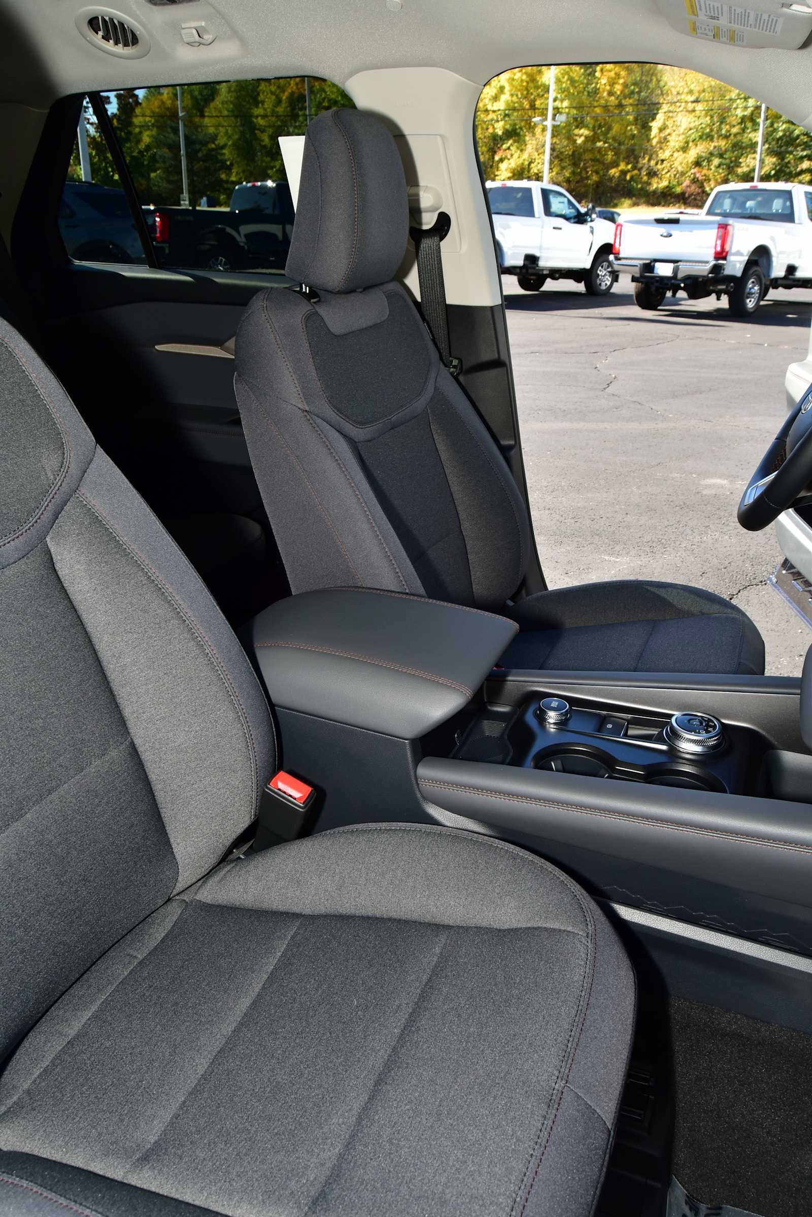 New 2026 Ford Explorer Active image 19