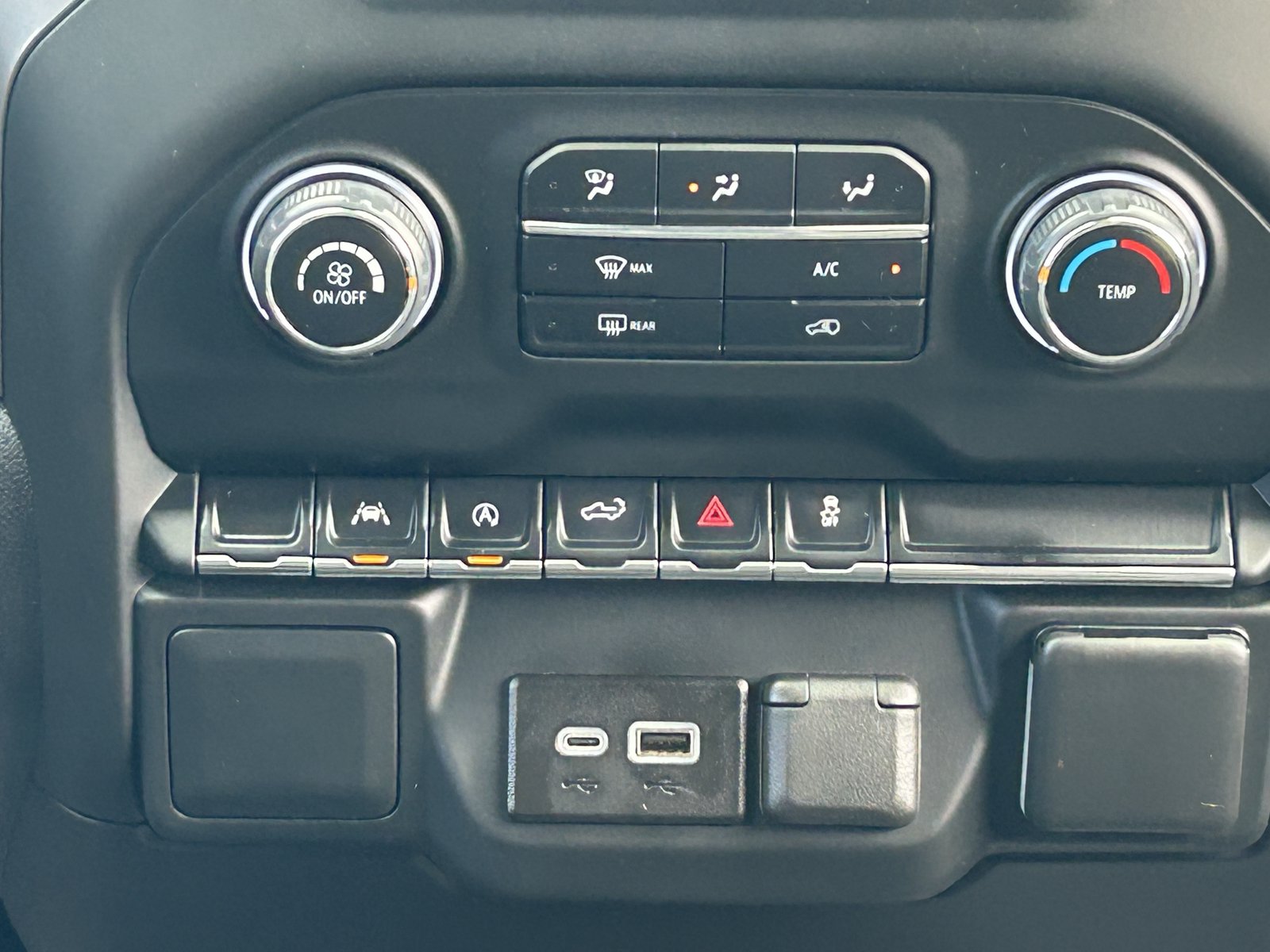 Certified 2024 Chevrolet Silverado 1500 Custom AWD/4WD image 20