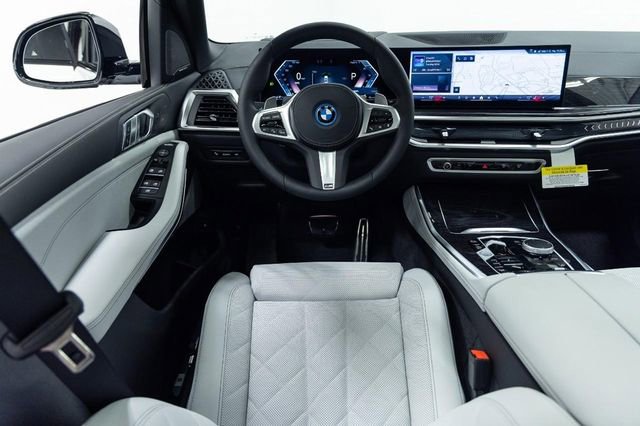 New 2026 BMW X5 xDrive50e w/ M Sport Package image 4