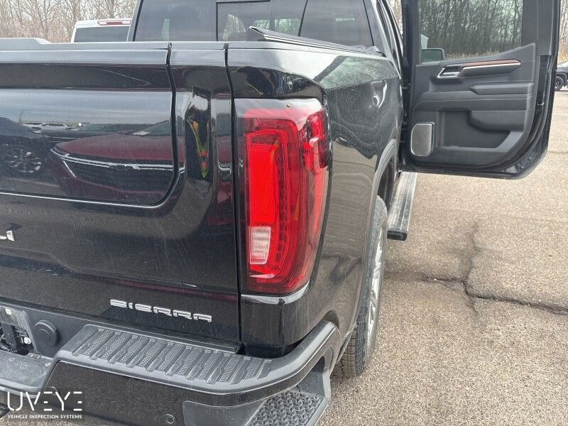 Used 2024 GMC Sierra 1500 Denali AWD/4WD image 5