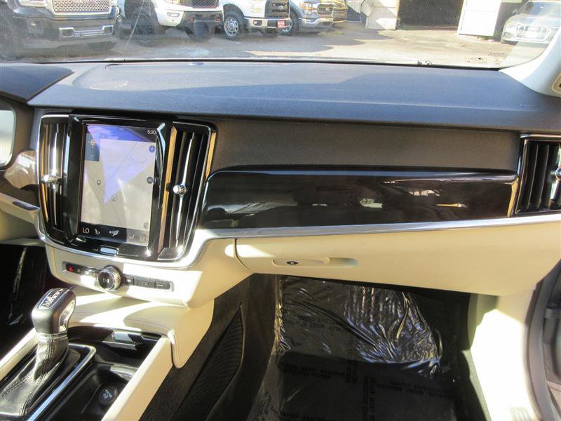Used 2018 Volvo S90 T5 Momentum w/ Convenience Package image 32