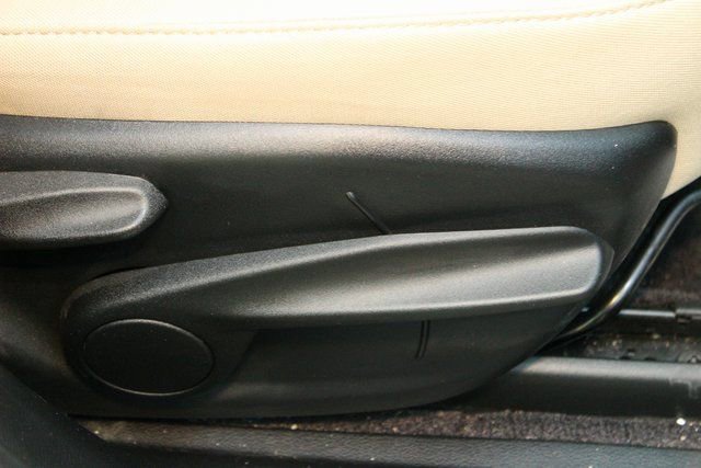 Used 2017 Jeep Cherokee Sport image 11