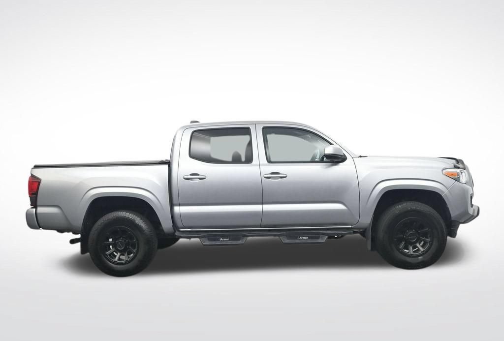 Used 2022 Toyota Tacoma SR AWD/4WD image 4
