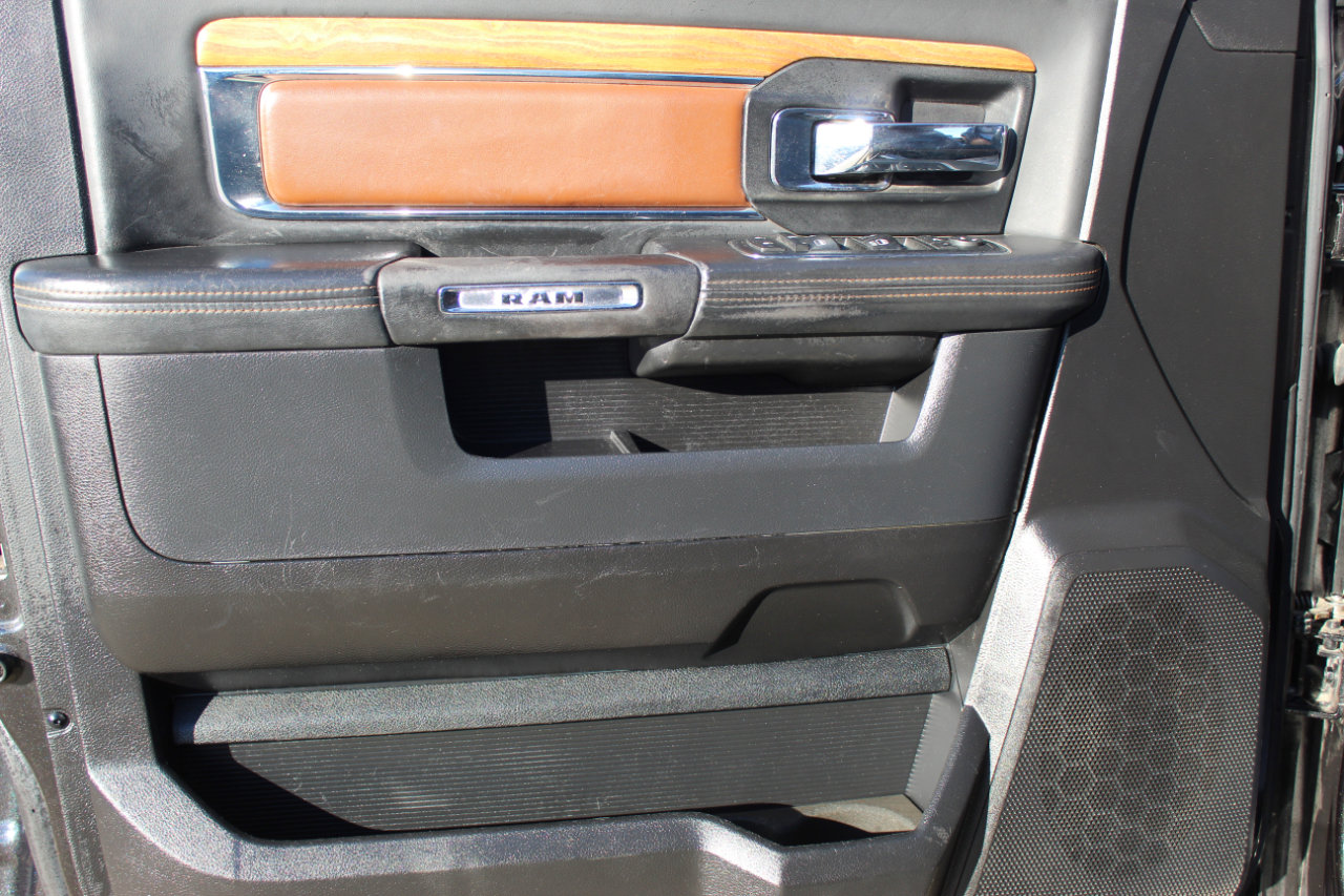 Used 2015 RAM 1500 Laramie Longhorn w/ Convenience Group image 12
