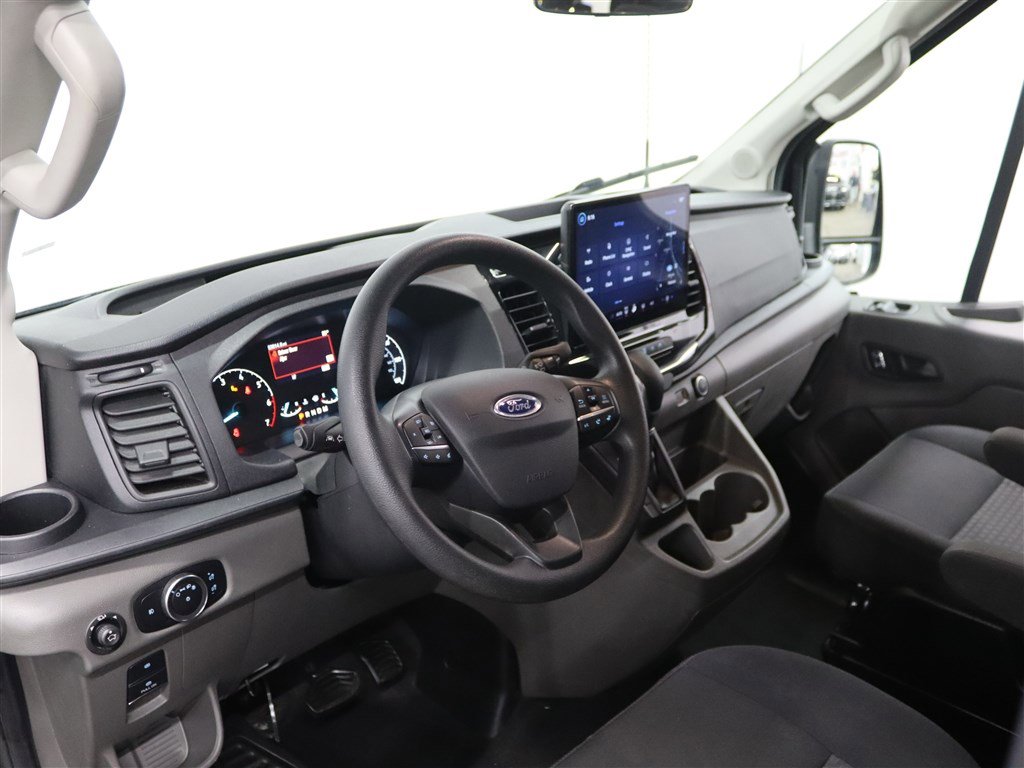 Used 2023 Ford Transit 350 XLT image 22