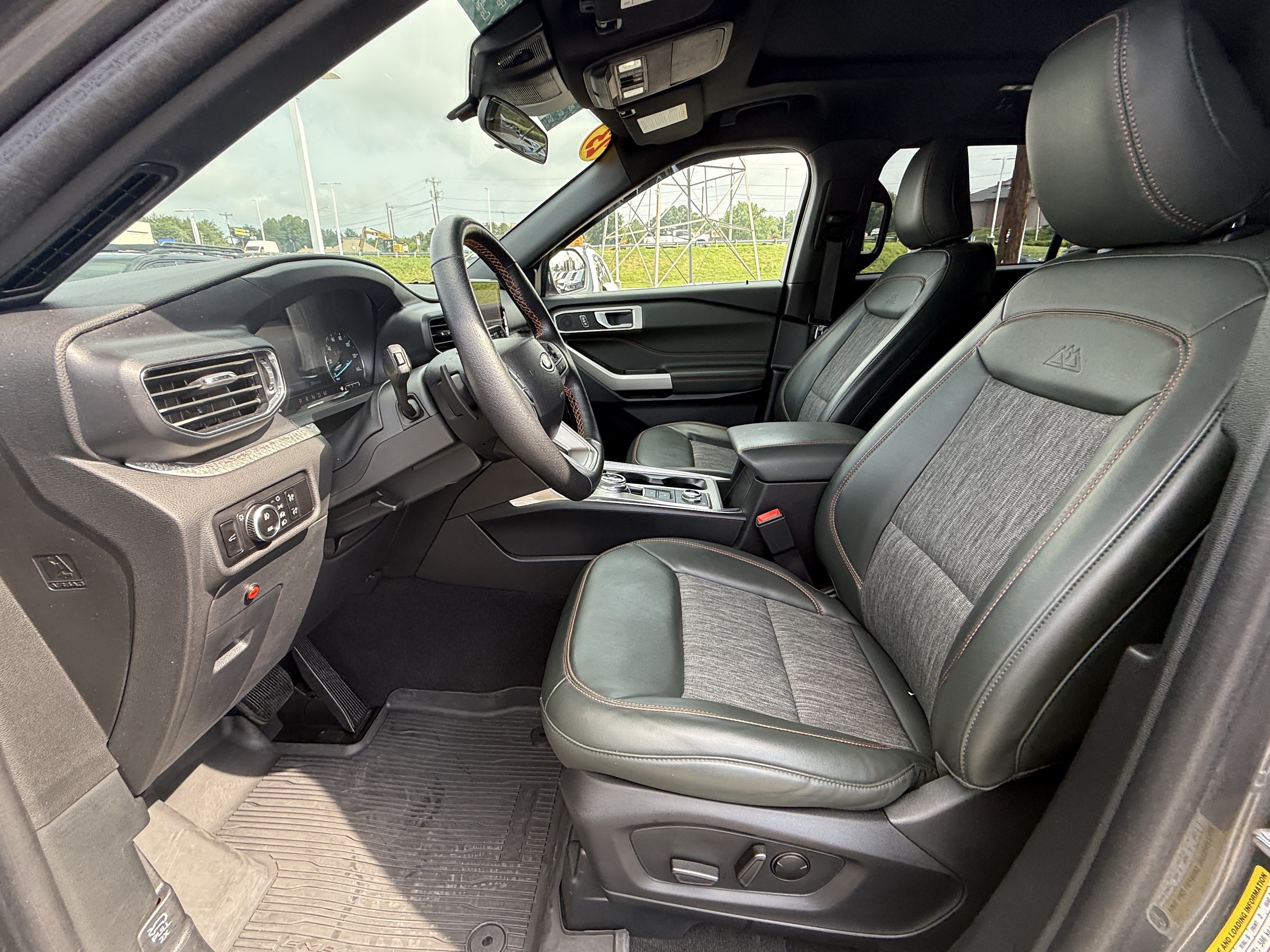 Used 2023 Ford Explorer Timberline AWD/4WD image 9