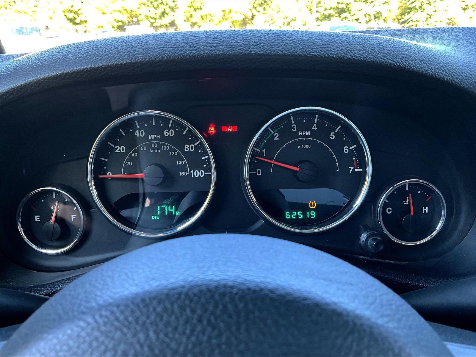 Used 2012 Jeep Wrangler Sport AWD/4WD image 12