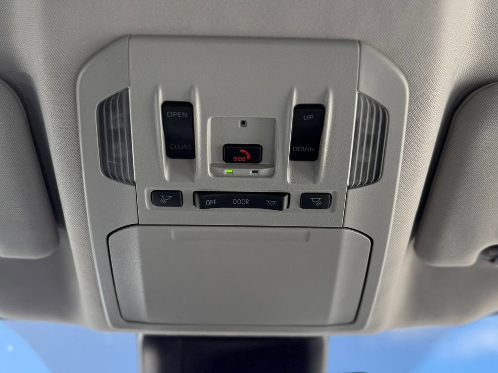 Certified 2025 Toyota Highlander XLE image 27