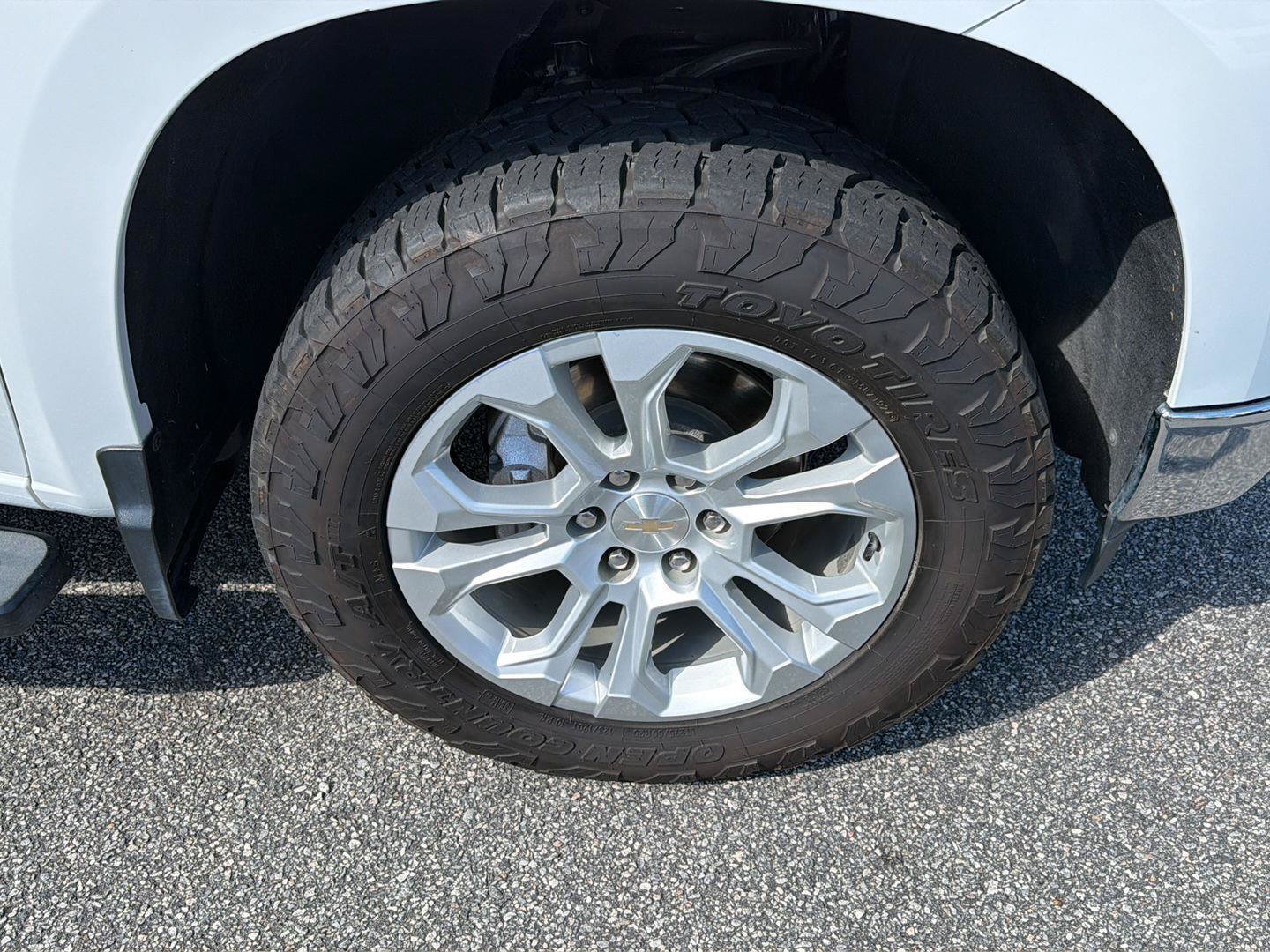 Used 2023 Chevrolet Silverado 1500 LTZ AWD/4WD image 44