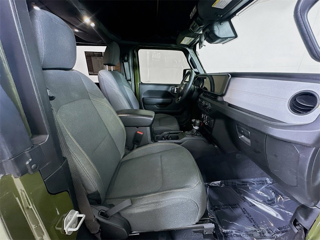 Used 2024 Jeep Wrangler Sport S image 12