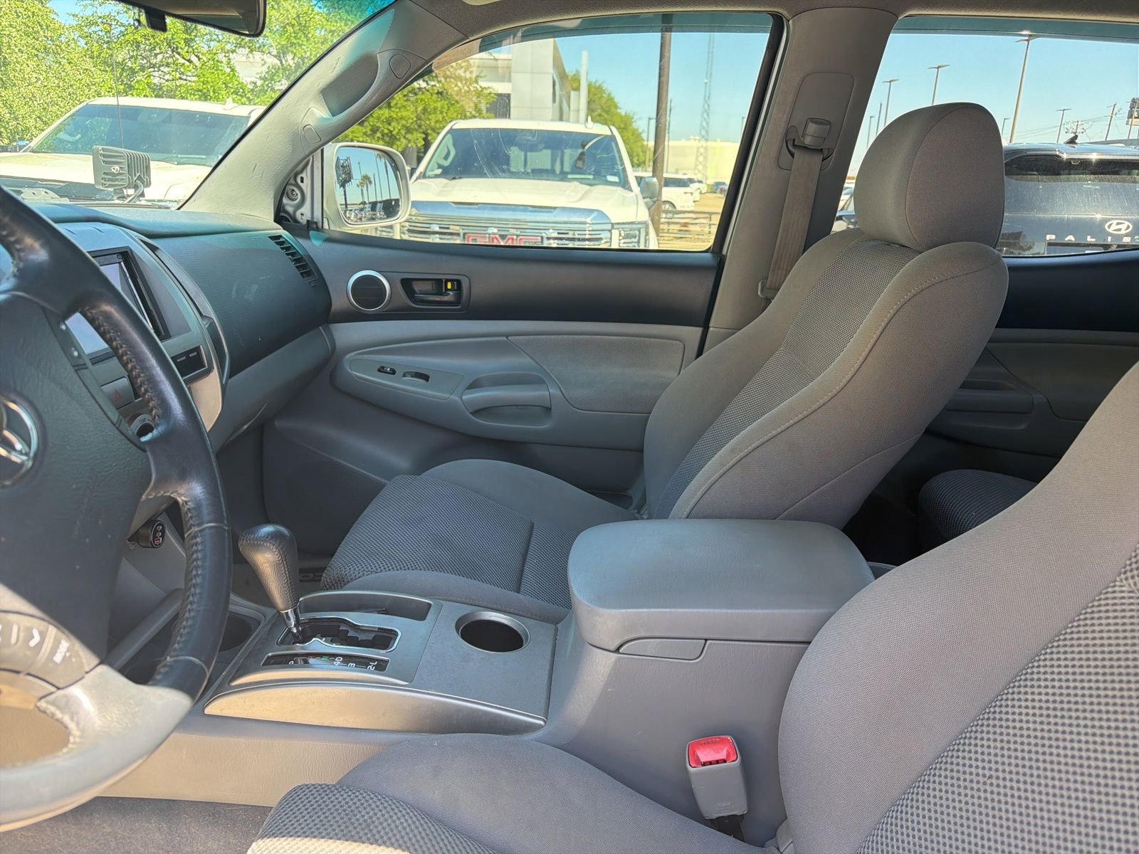 Used 2005 Toyota Tacoma PreRunner image 10