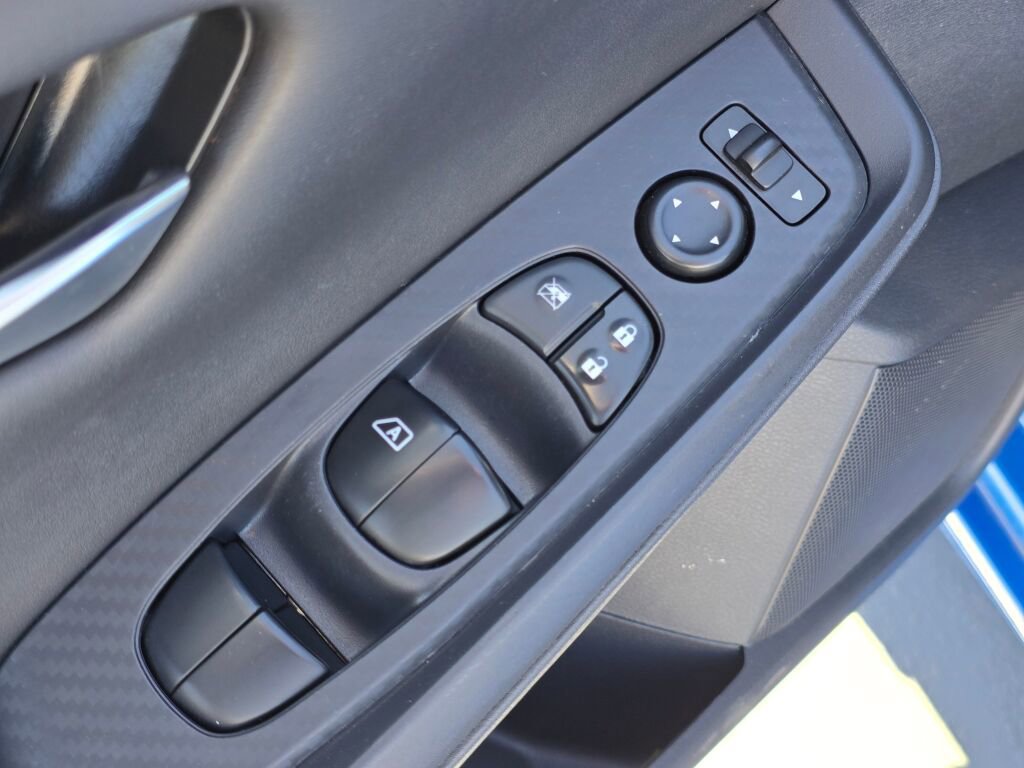 Used 2022 Nissan Sentra SV w/ All-Weather Package FWD image 23