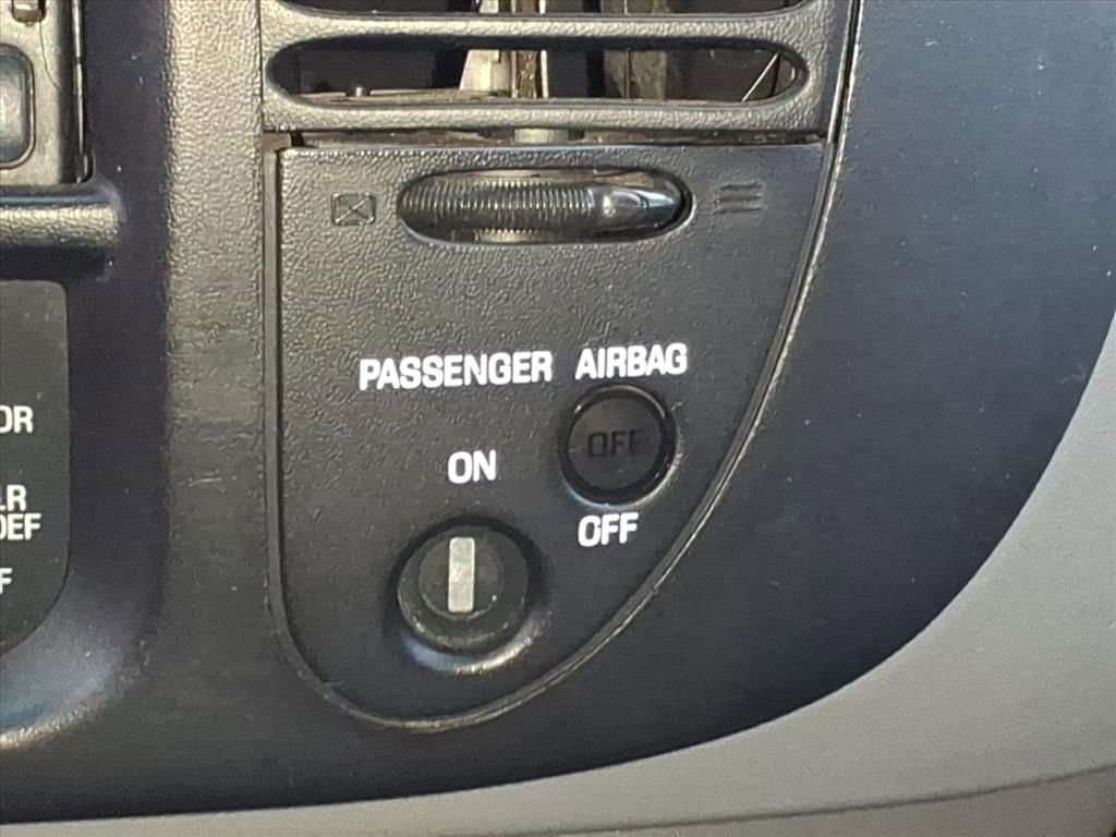 Used 2002 Ford F150 Lightning image 15