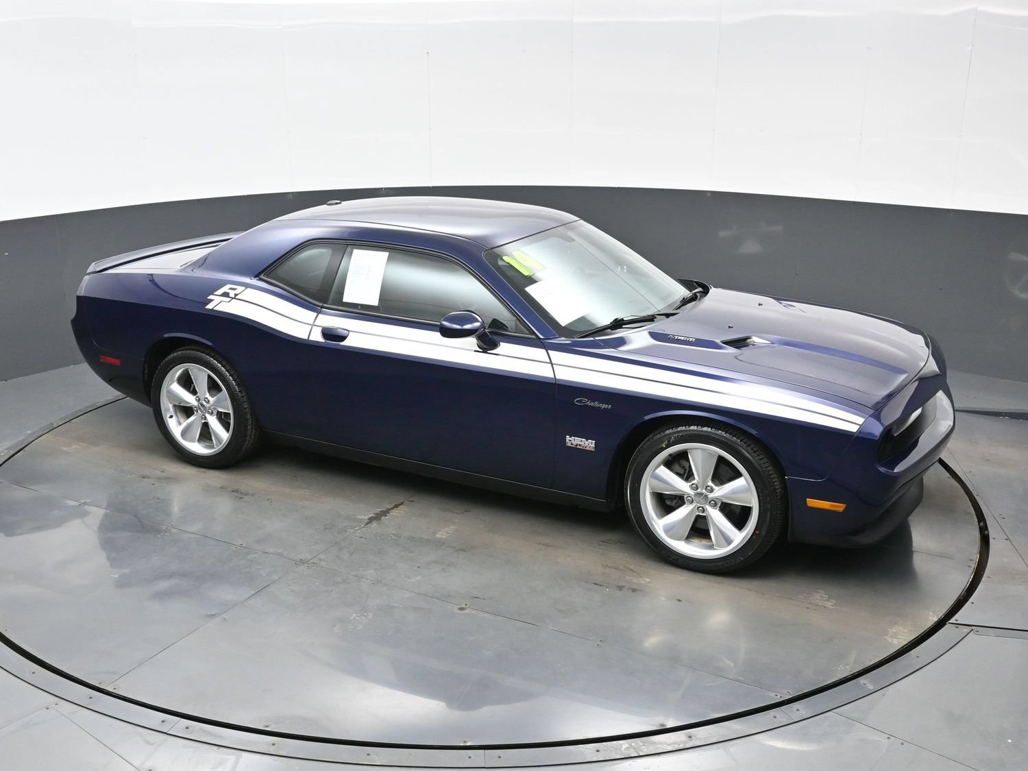 Used 2014 Dodge Challenger R/T RWD image 39