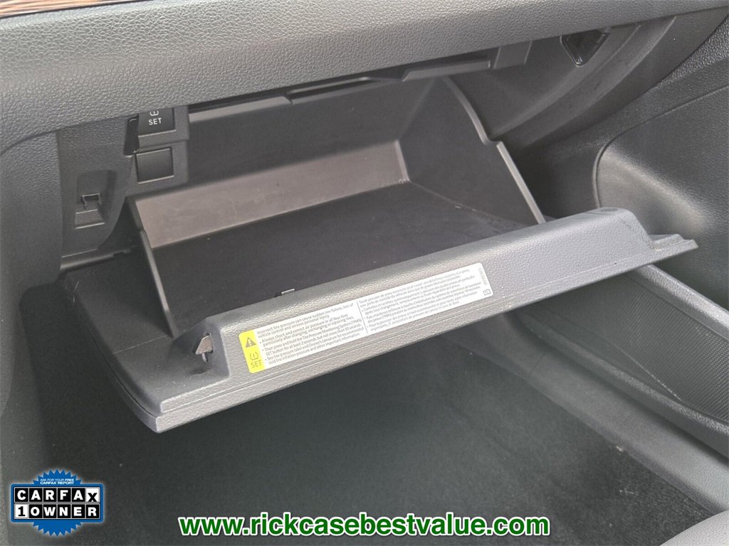 Used 2022 Volkswagen Passat 2.0T R-Line image 22