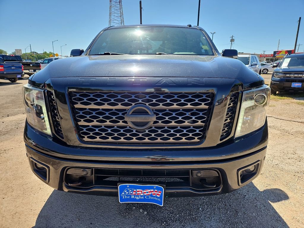 Used 2019 Nissan Titan SL w/ Midnight Edition AWD/4WD image 3