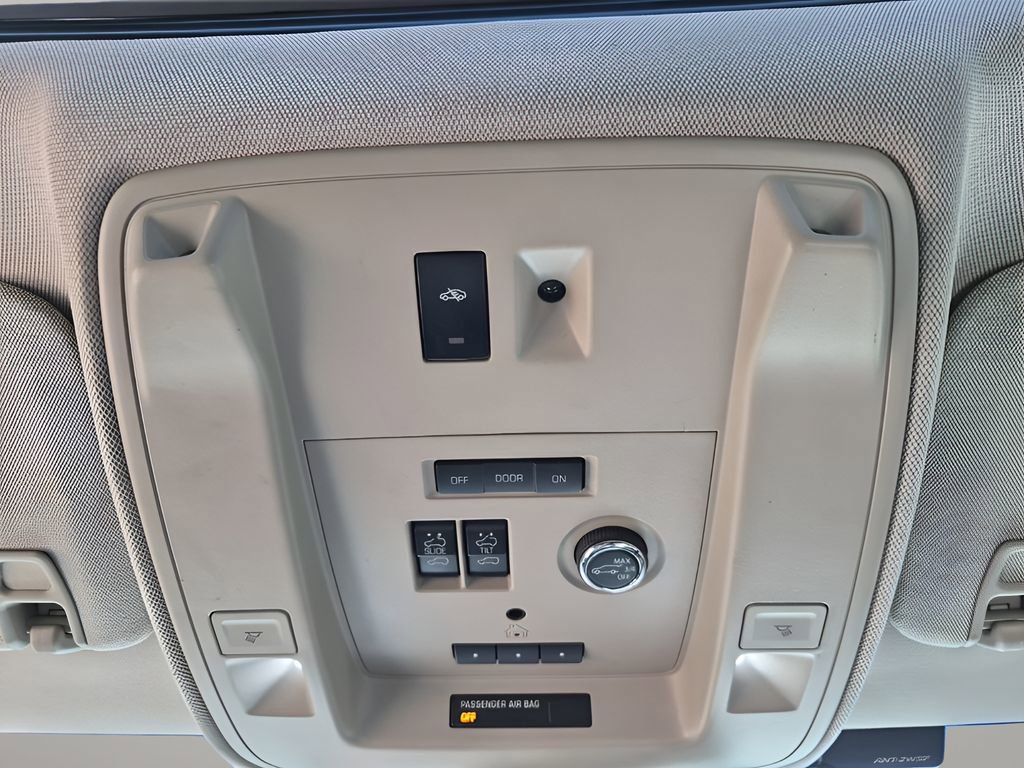 Used 2019 GMC Yukon XL Denali w/ Denali Ultimate Package image 44