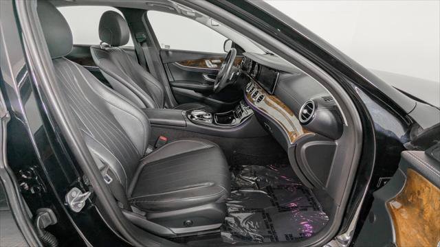 Used 2017 Mercedes-Benz E 300 4MATIC w/ Premium 1 Package image 24