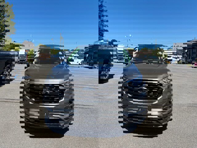 New 2023 Ford Edge SE w/ Black Appearance Package image 10