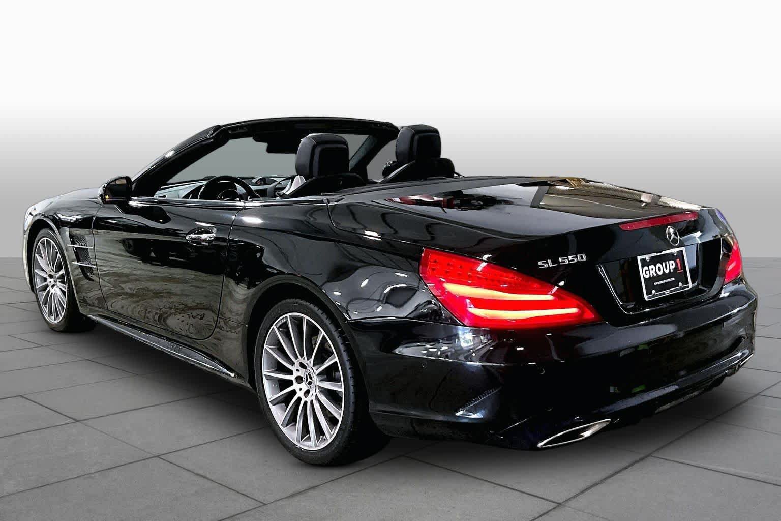 Used 2018 Mercedes-Benz SL 550 image 11