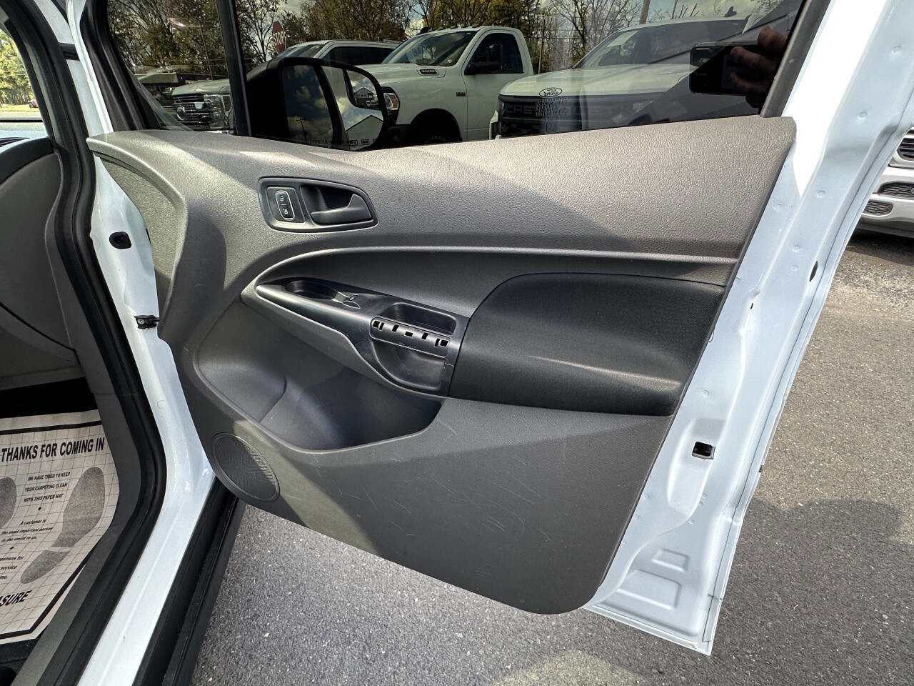 Used 2019 Ford Transit Connect XL image 15