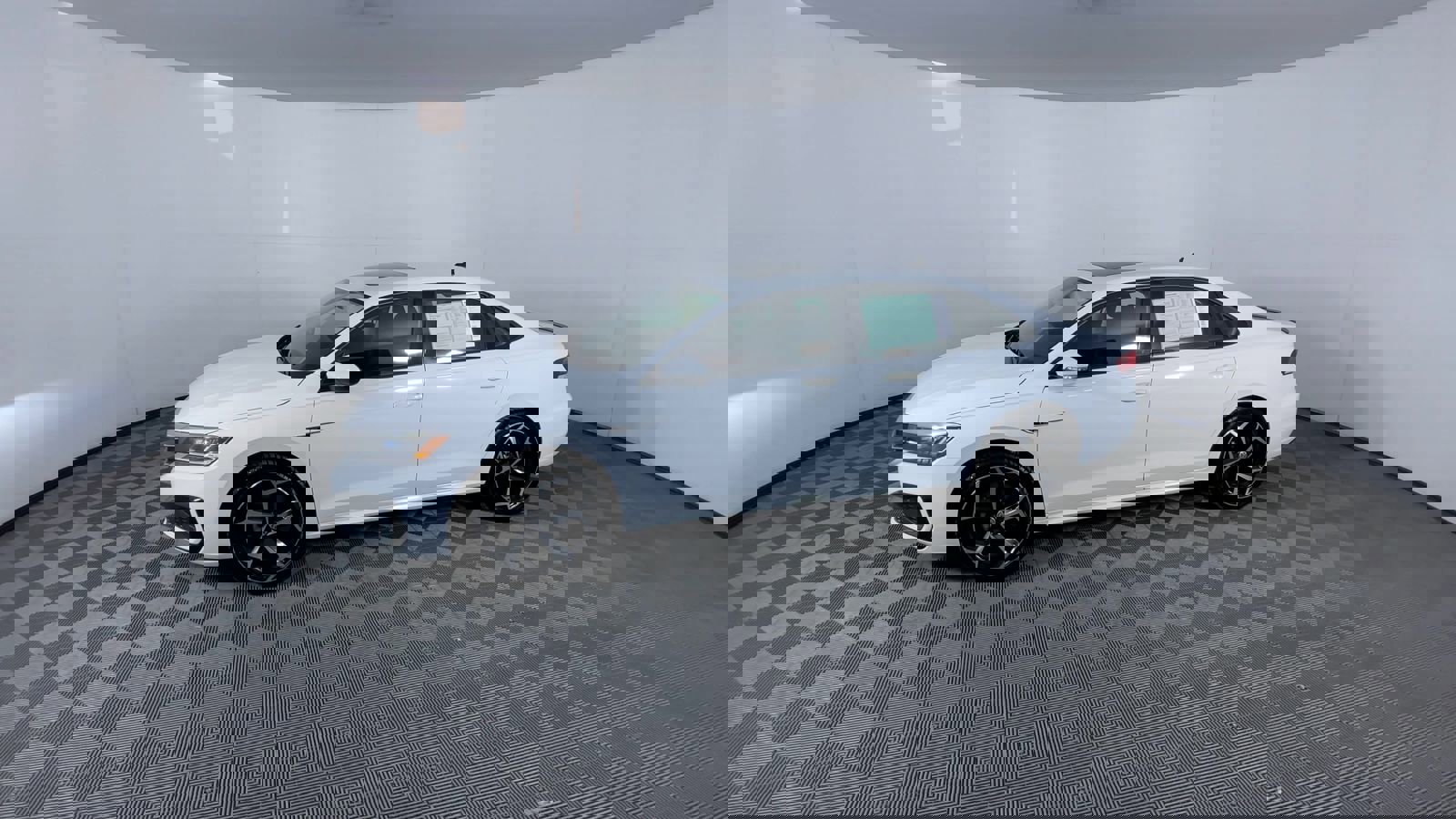 Used 2020 Volkswagen Passat 2.0T R-Line image 4