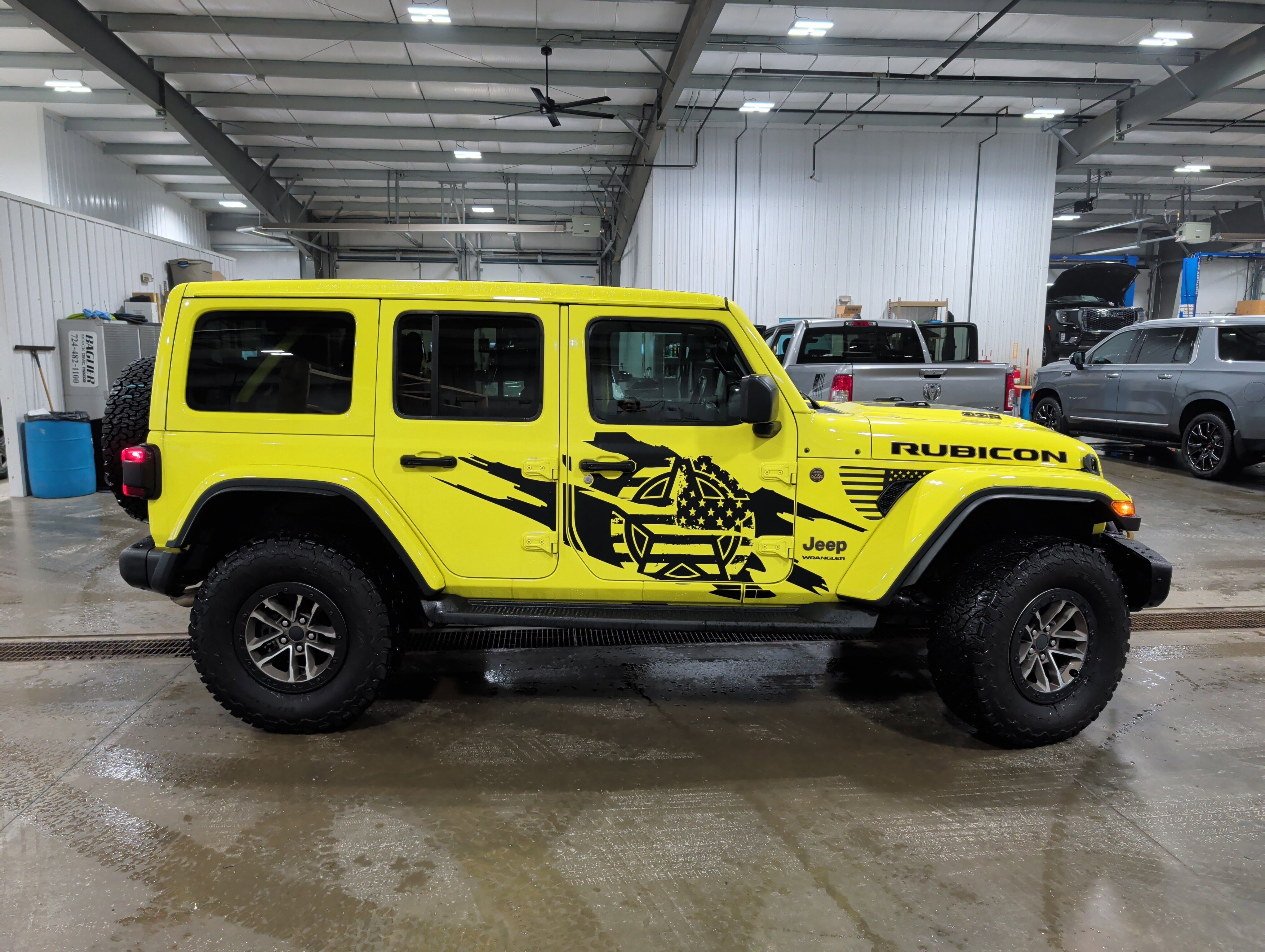 Used 2024 Jeep Wrangler Unlimited Rubicon 392 image 2
