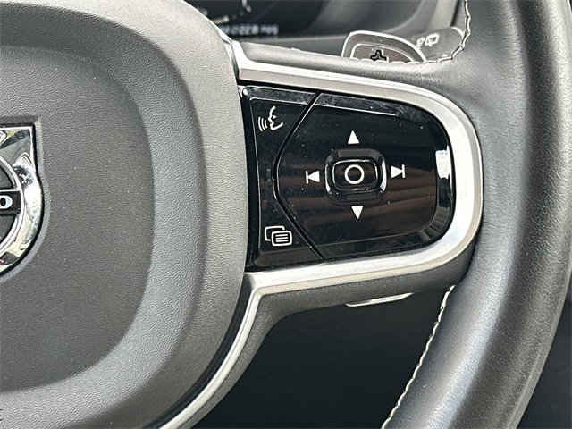 Used 2020 Volvo XC90 T6 R-Design w/ Protection Package Premier image 26