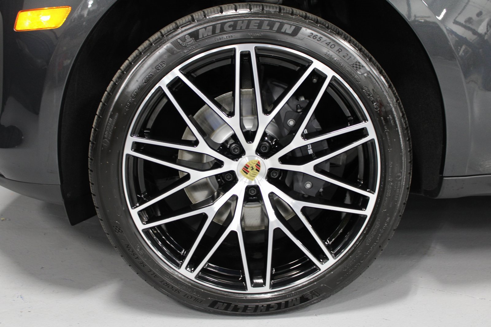 New 2026 Porsche Macan image 11