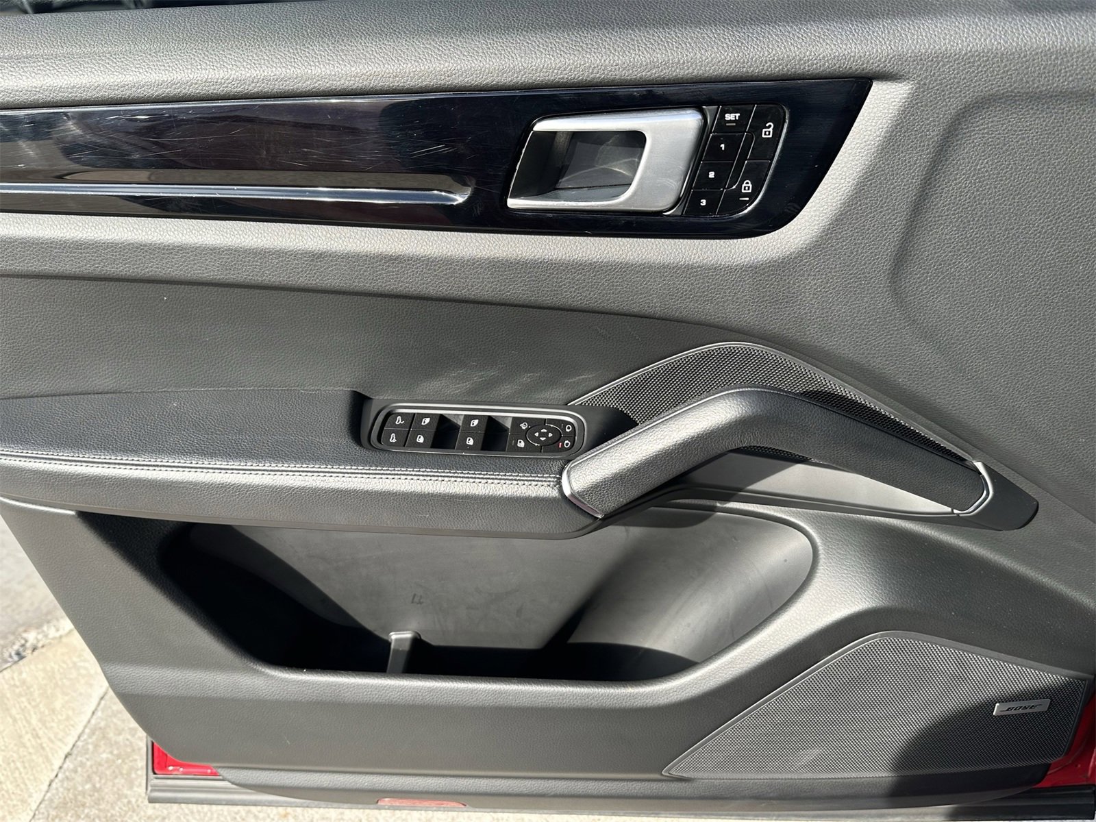 Used 2021 Porsche Cayenne S image 15